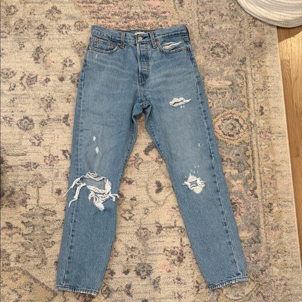 Levi's Women's Blue Distressed Straight Jeans